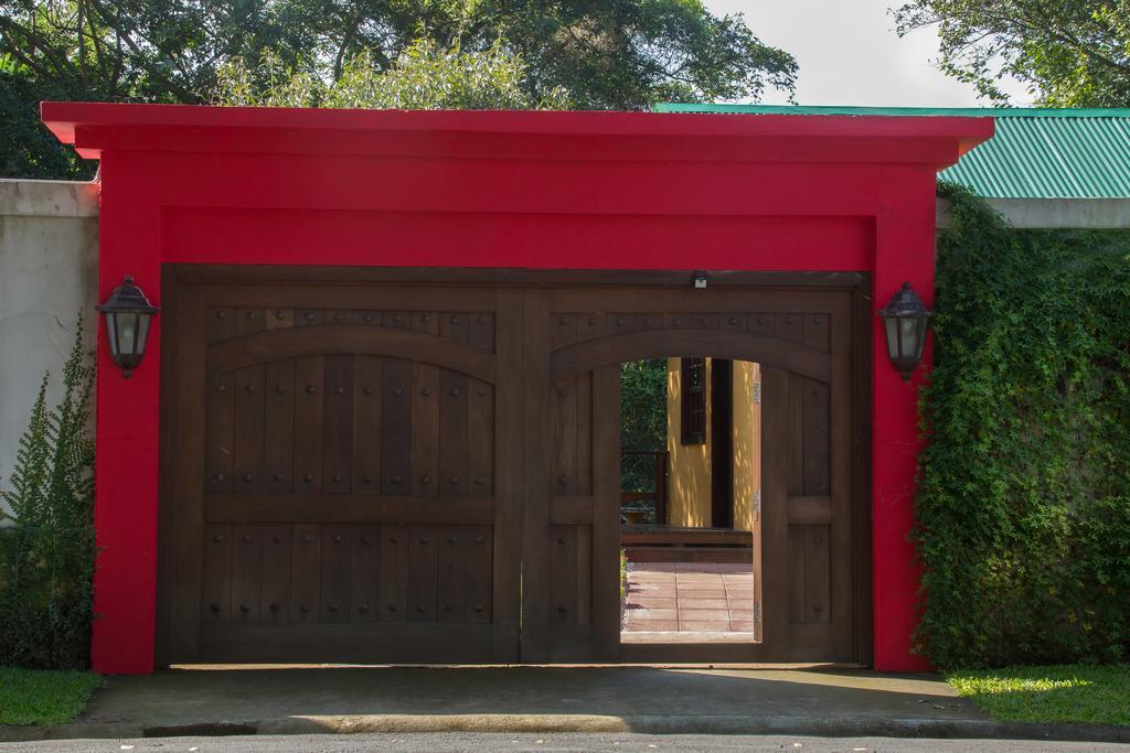알라후엘라 Airport Rio Segundo Studio B&B 외부 사진